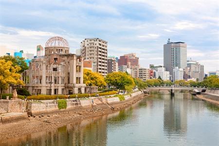 Hiroshima an der Küste Japans