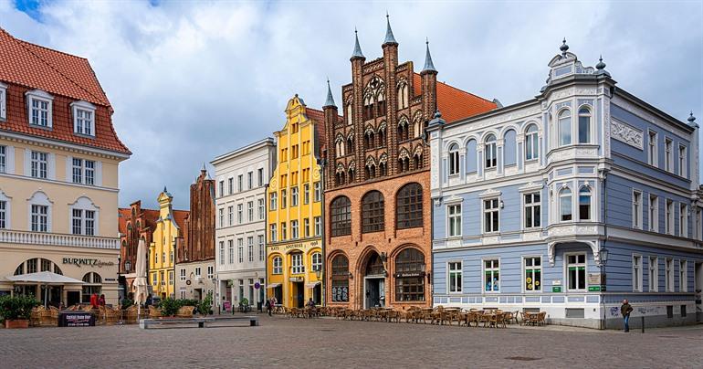 Historische Häuser im Altstadtzentrum von Stralsund
