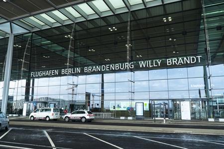 Wie kommt man vom Flughafen Berlin ins Stadtzentrum?