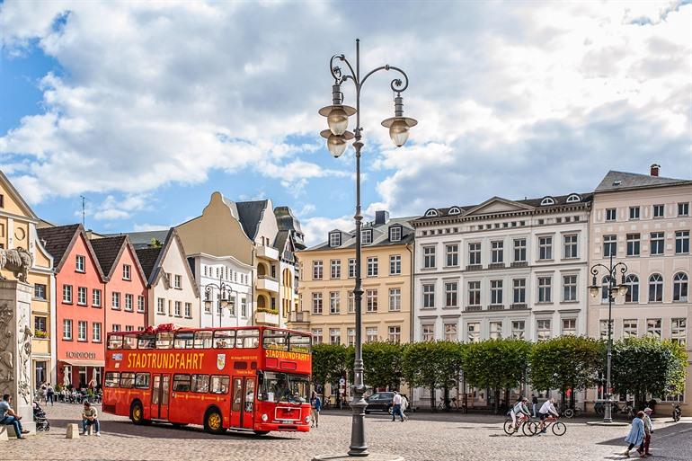 Hop-on Hop-off Busse in Schwerin, Deutschland