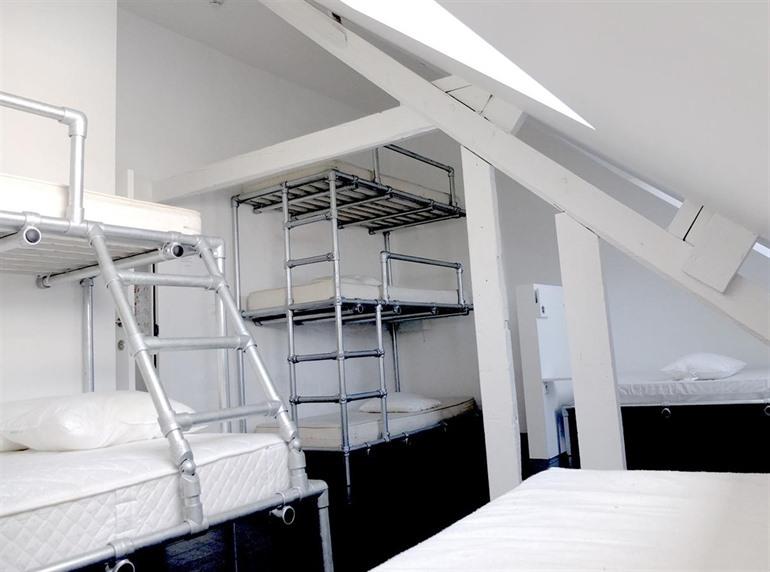 Hostel 47