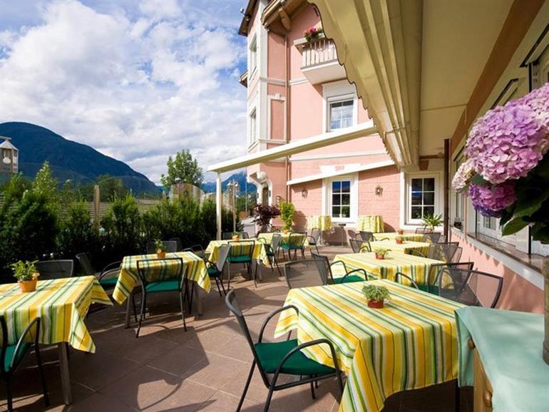 Hotel Blitzburg Bruneck buchen