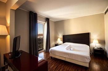 Hotel Cavour buchen