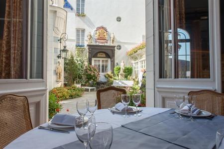 Hotel De France et Chateaubriand