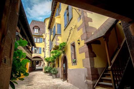 Hotel De La Couronne buchen