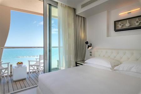 Hotel Excelsior mit Privatstrand buchen