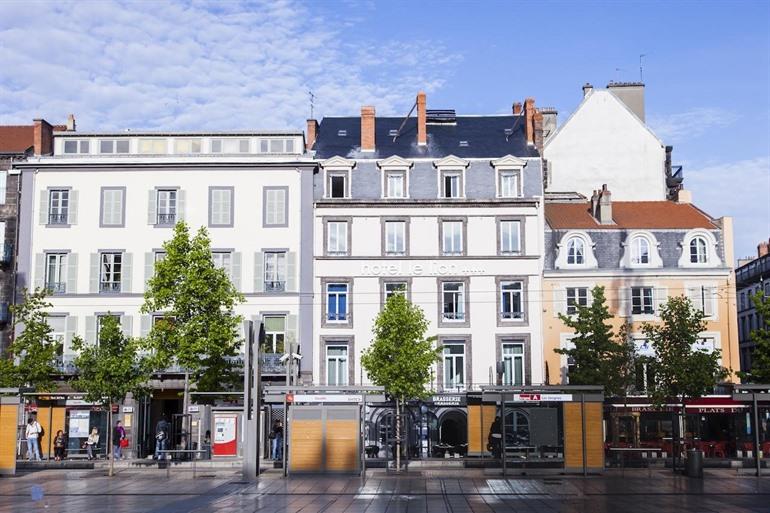 Hotel Le Lion (Clermont-Ferrand)