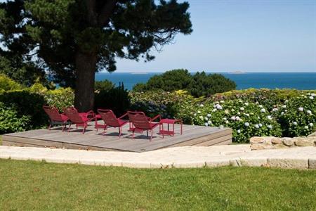 Hôtel Les Costans, The Originals Relais (Relais du Silence) buchen