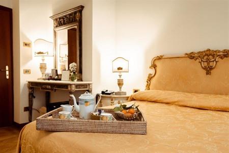 Hotel Palazzo Alexander im Stadtzentrum von Lucca buchen