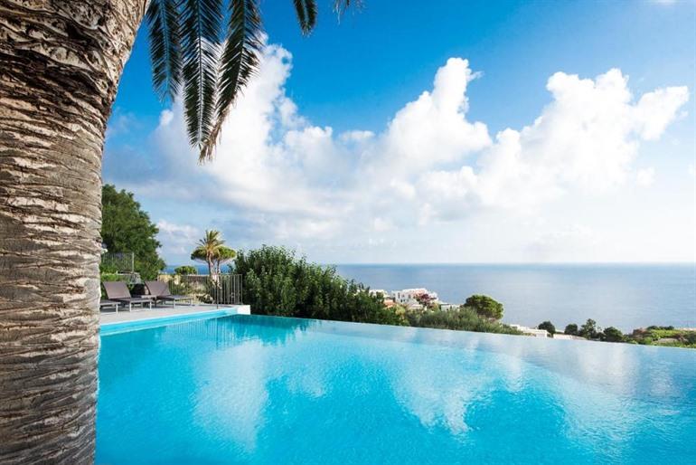 Hotel Ravesi buchen