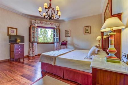 Hotel Spa Villalba buchen