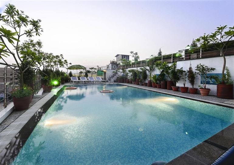 Hotel Taj Resorts (Agra)