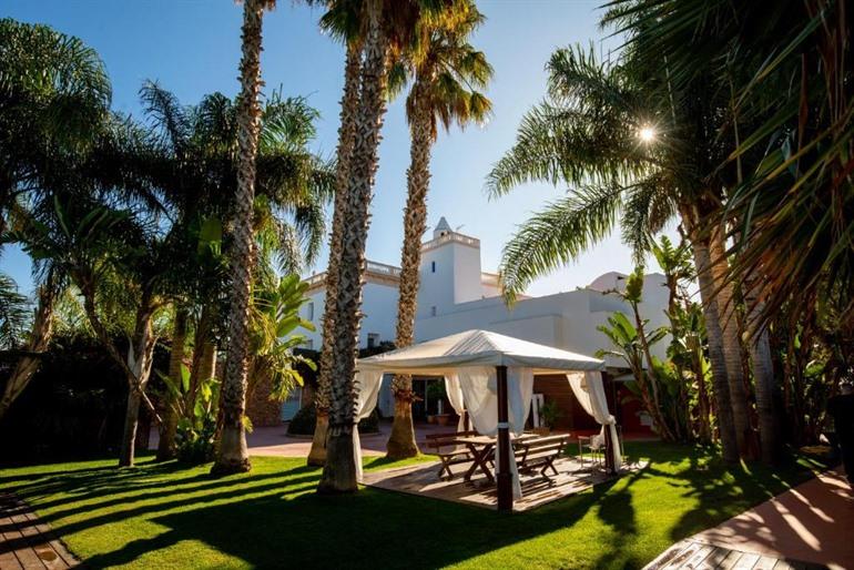 Hotel Tancat de Codorniu buchen