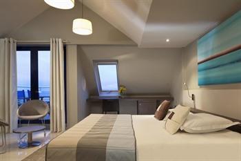 Hotel The Originals Hostellerie Pointe Saint-Mathieu