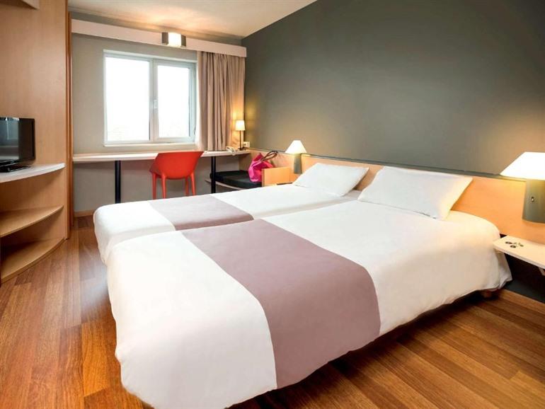 Ibis Charleroi Gare buchen