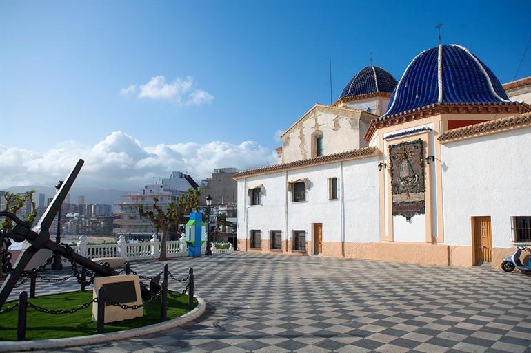 Die Kirche San Jaime und Santa Ana in Benidorm