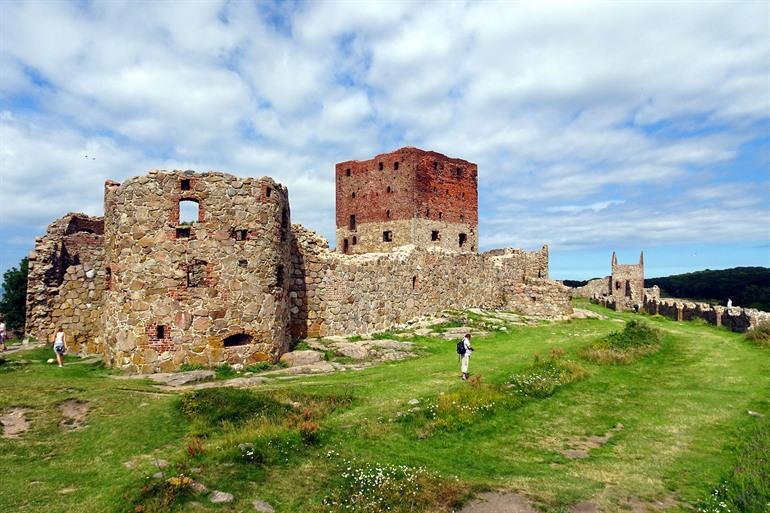 Beeindruckende mittelalterliche Festung Hammershus in Dänemark