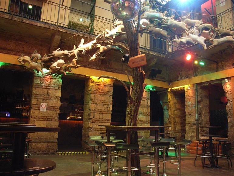 Sofortige Ruinenbar in Budapest