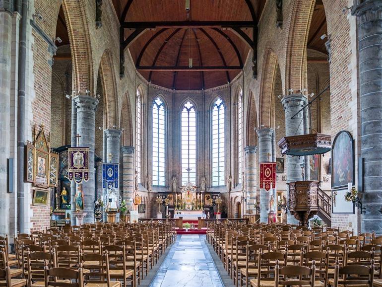 Innenraum der Unser-Liebfrauen-Kirche in Damme, Brügger Land