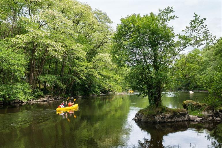 Kajakfahren auf dem Fluss La Sioule