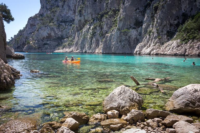 Kajakfahren zwischen den verschiedenen Calanques, Calanques d'en Vau