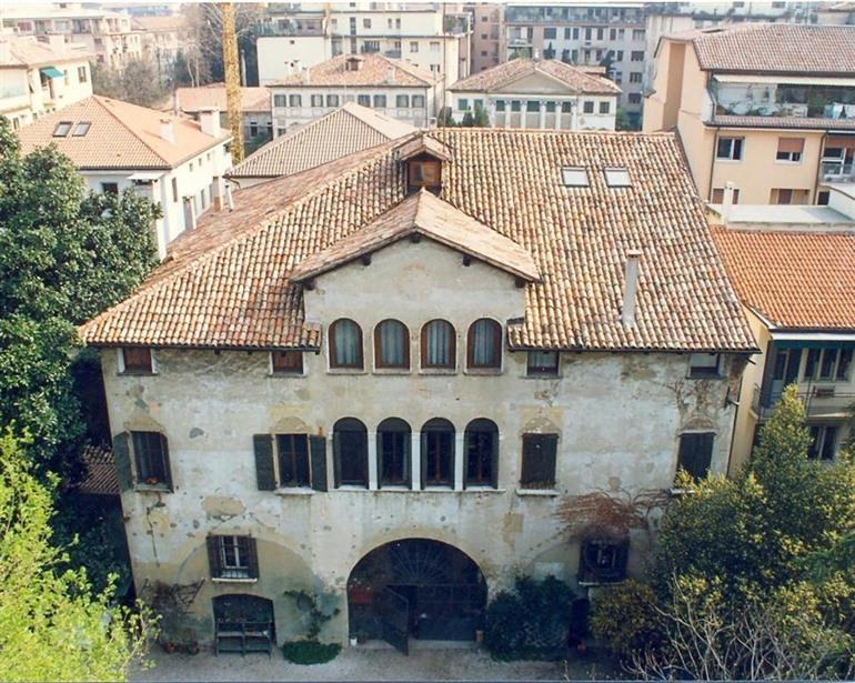Zimmer im Palazzo Raspanti im Herzen von Treviso buchen