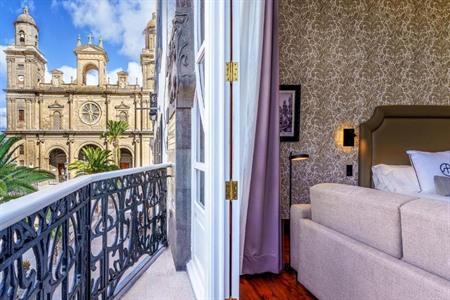 Zimmer mit Blick auf die Kathedrale von Las Palmas buchen