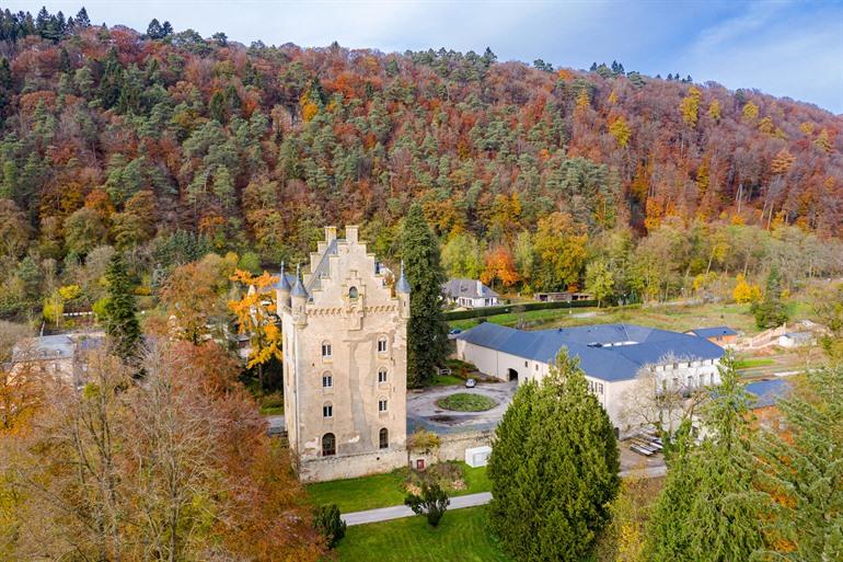 Besuch des Schlosses Schoenfels in Luxemburg
