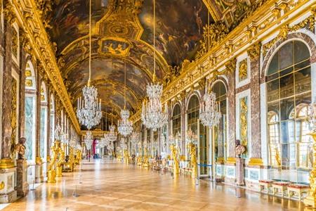 Das Schloss Versailles besichtigen