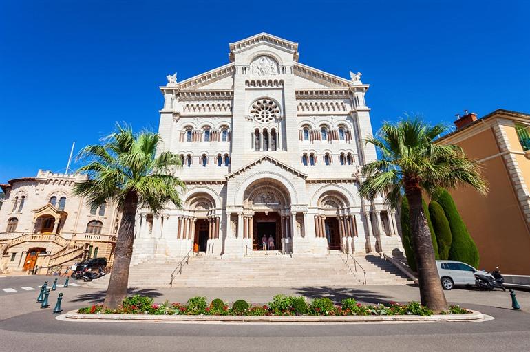 Monaco Kathedrale besichtigen