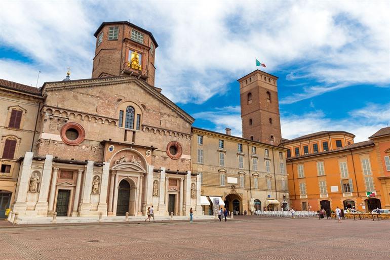 Besuchen Sie den Dom von Reggio Emilia, Emilia-Romagna
