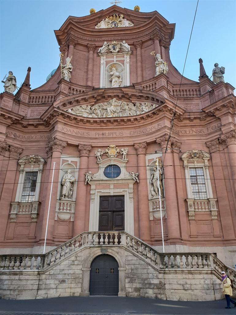 Neumünster-Kirche in Würzburg