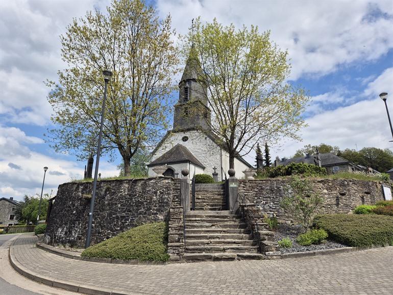 Kirche Saint-Laurent Our, Ardennen