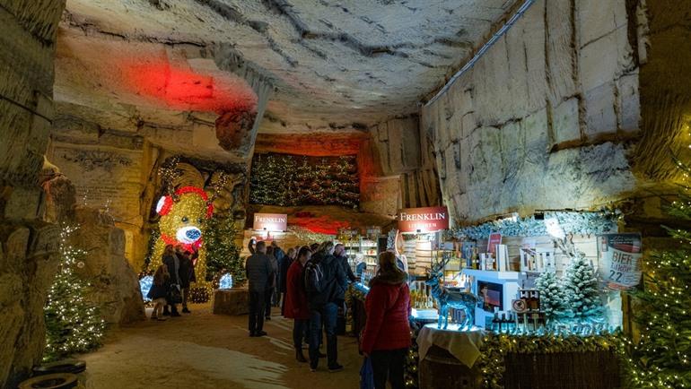 Weihnachtsmarkt in den Mergelgrotten von Valkenburg