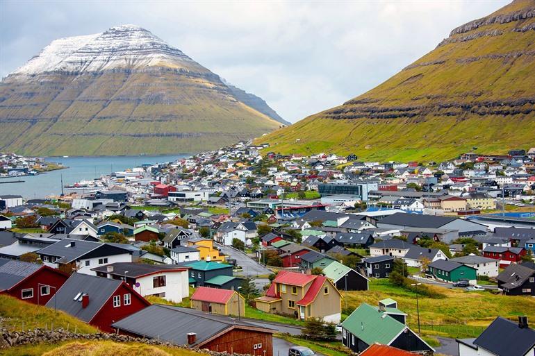 Klaksvík auf der Insel Borðoy