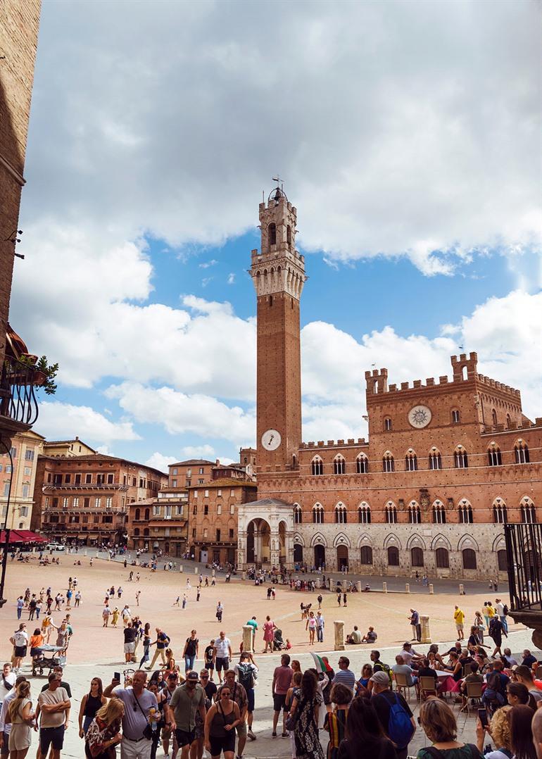 Siena Uhrturm