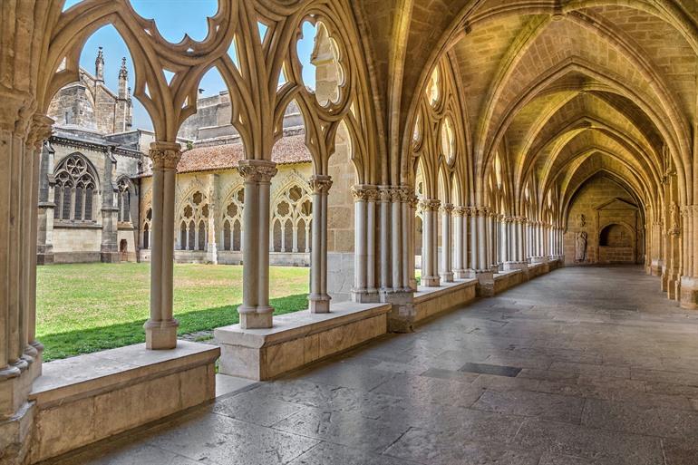 Kloster der Kathedrale Sainte-Marie in Bayonne, Frankreich