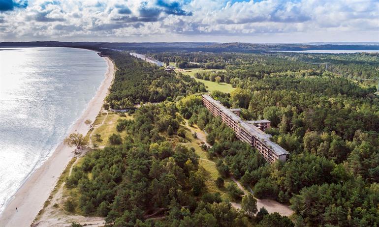 Kolossale Kraft des Freude-Komplexes bei Prora auf Rügen