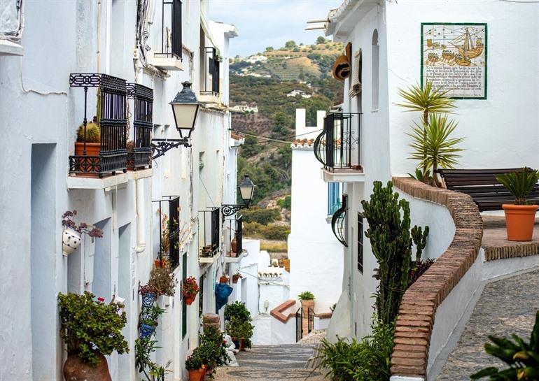 Die Route der 12 Keramikpfannen, Frigiliana