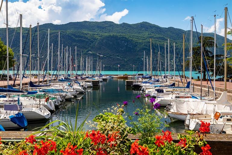 Den Lac du Bourget in Aix-les-Bains in den Französischen Alpen besuchen
