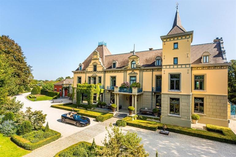 Landgut Schloss de Hoogenweerth buchen