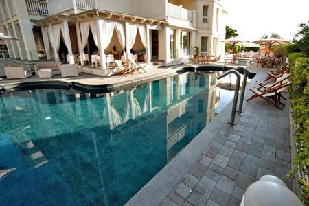 Le Rose Suite Hotel in Rimini buchen