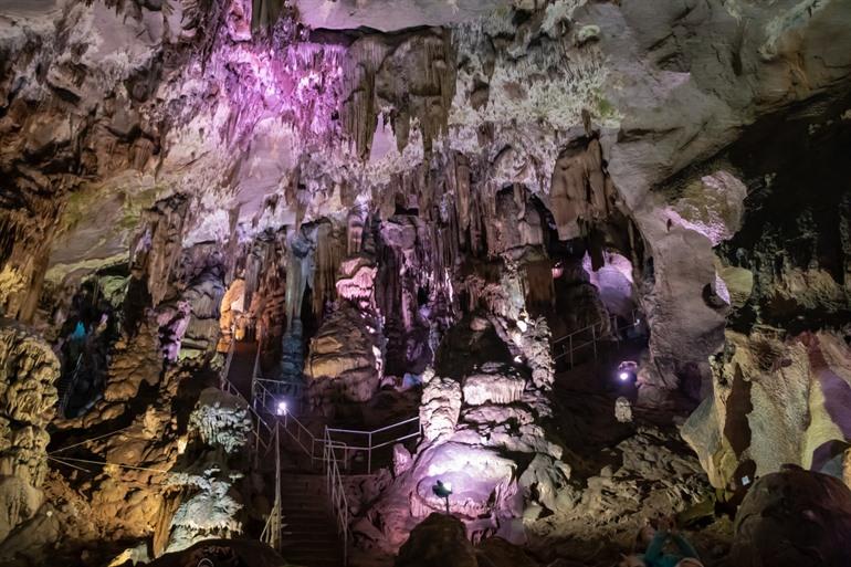 Besuch der Ledenike-Höhle in Vratsa, Bulgarien