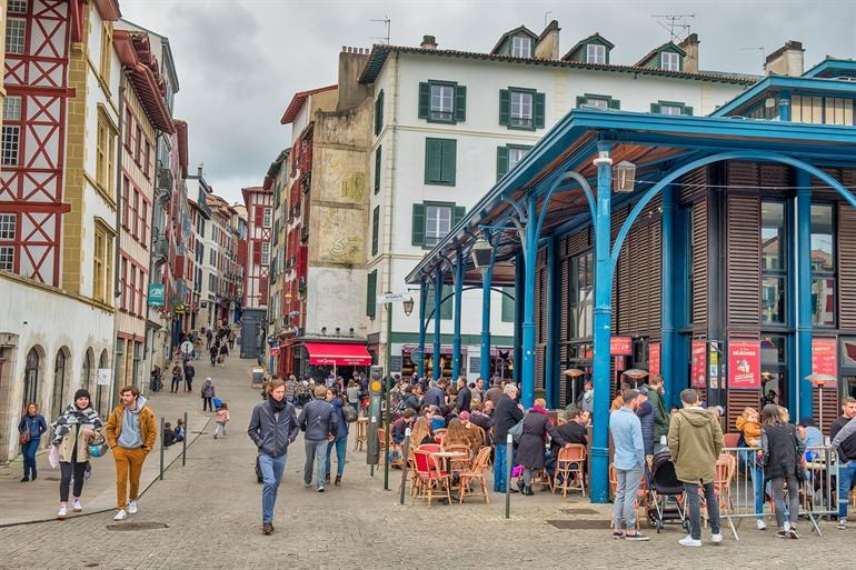 Les Halles de Bayonne besuchen, Frankreich