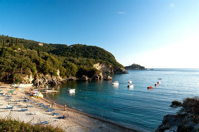 Liapades Strand in der Nähe von Paleokastritsa