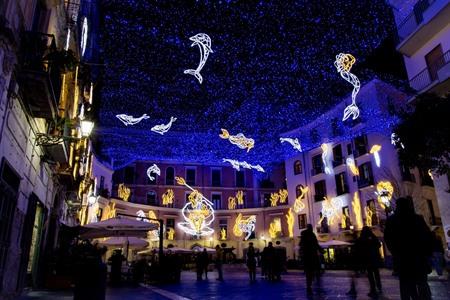 Weihnachten in Salerno (Luci d'Artista): ein winterlicher Städtetrip in der Weihnachtszeit