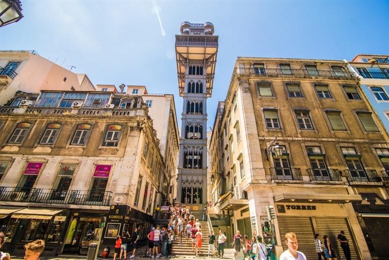 Lissabon - Santa Justa Aufzug