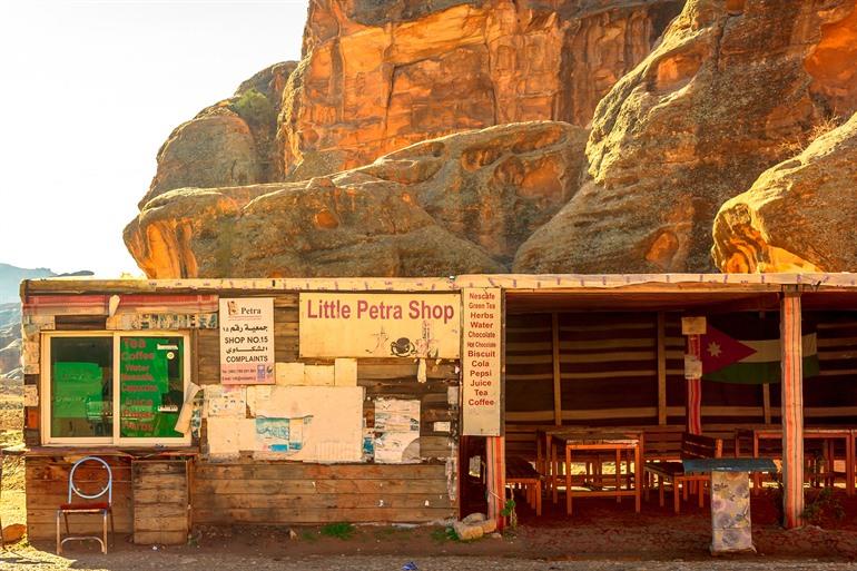 Kleiner Laden in Little Petra, Jordanien