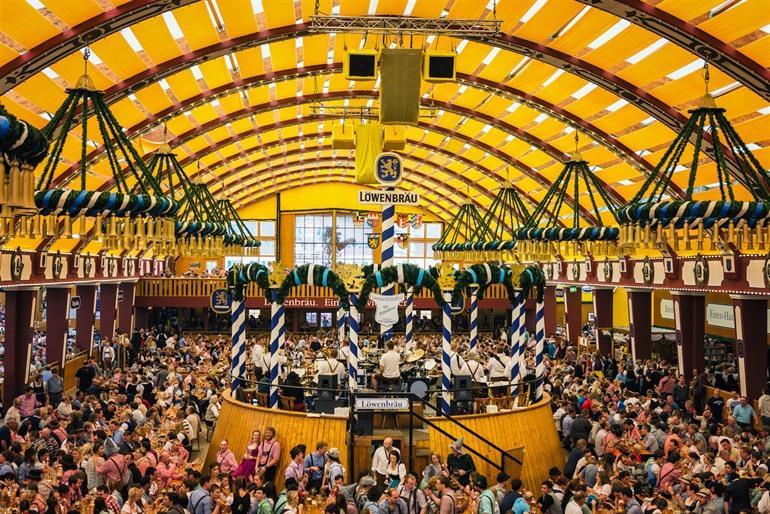 Löwenbräu Festhalle