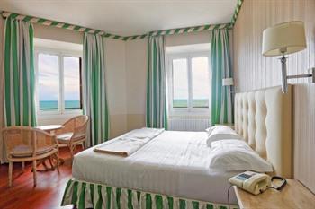 Lolli Palace Hotel in San Remo buchen